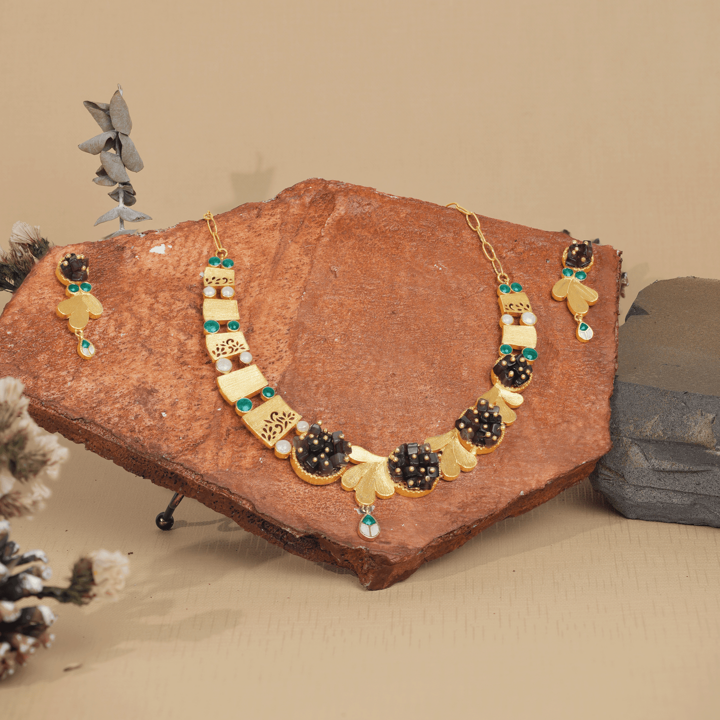 Noor Royale Necklace