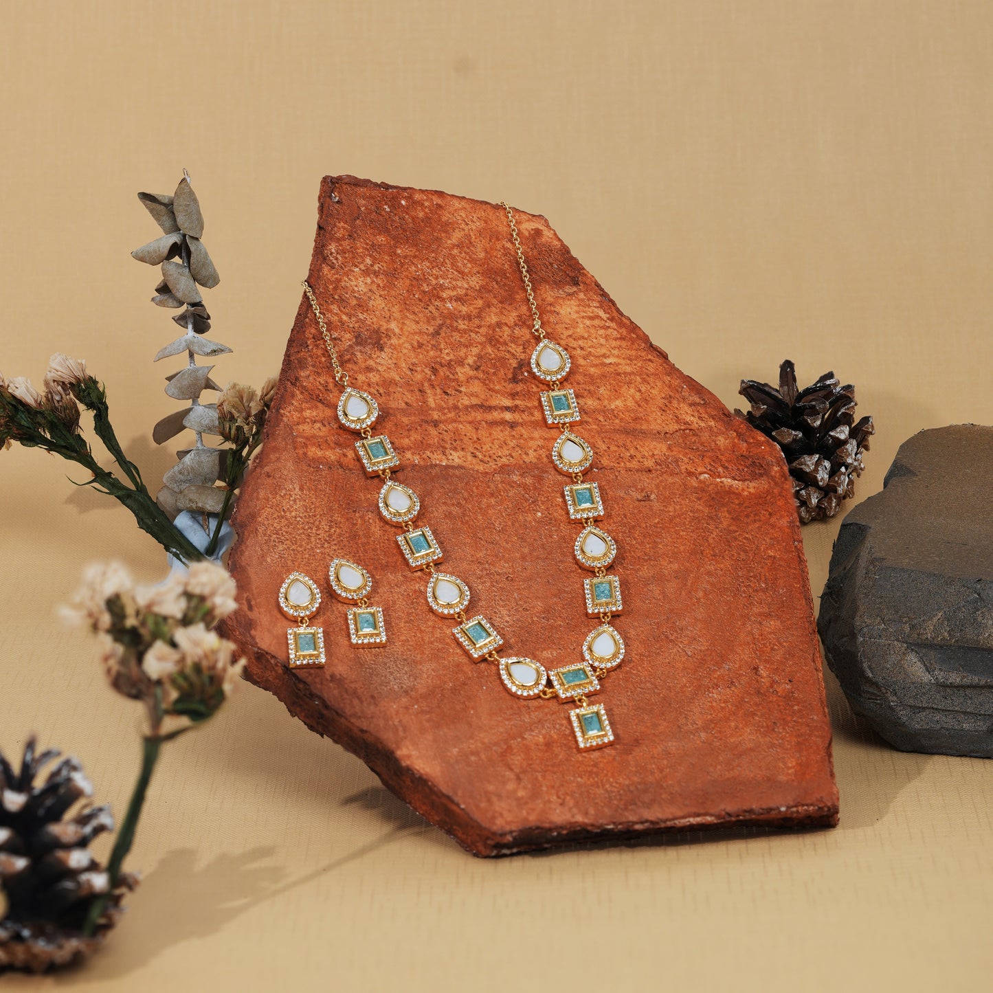 Emerald Droplet Radiance Necklace