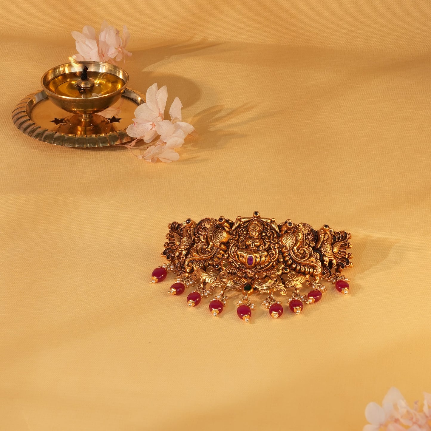 Sri Lakshmi Nakashi Vaddanam Choker
