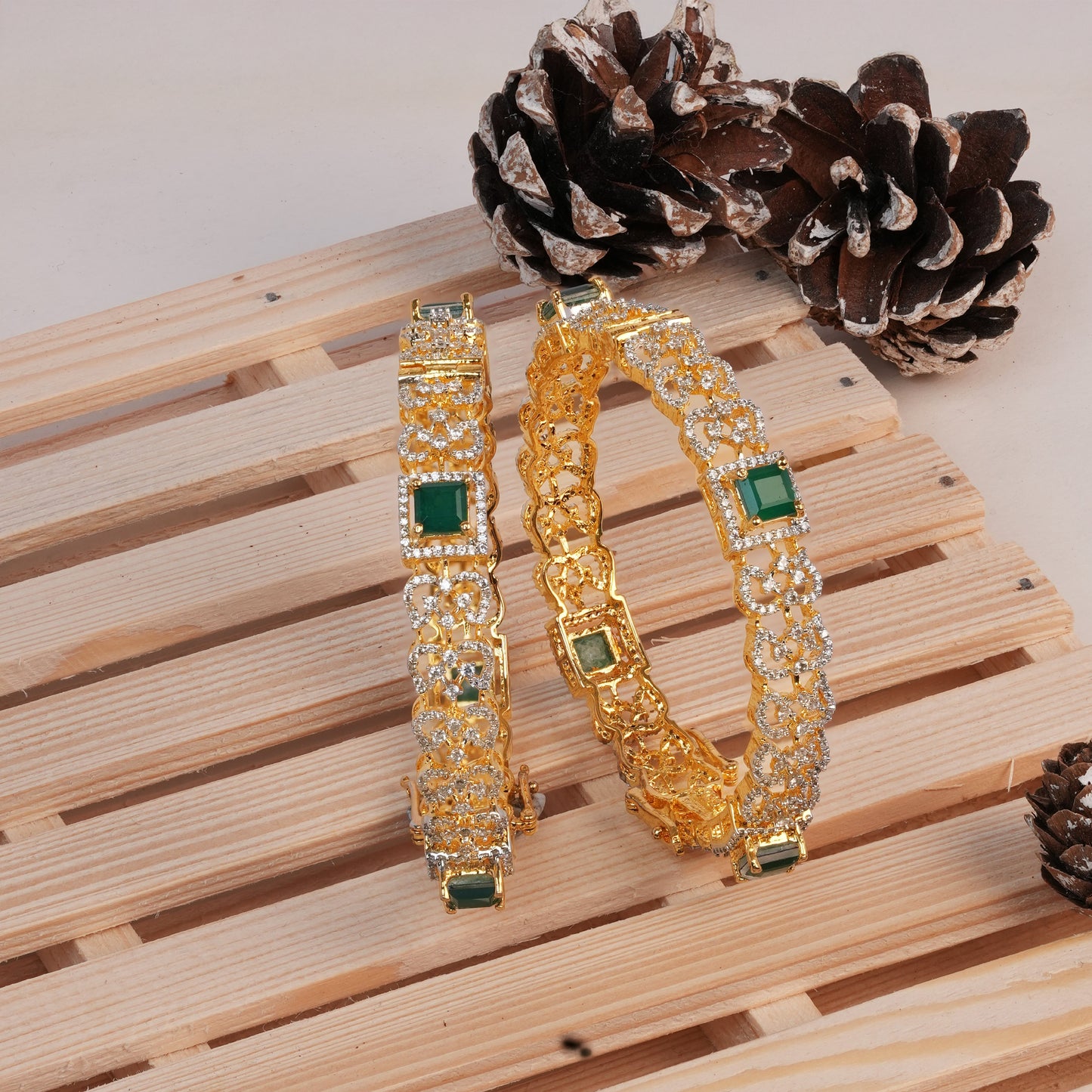 Eira Emerald Filigree Bangle with Dual-Tone Sparkle