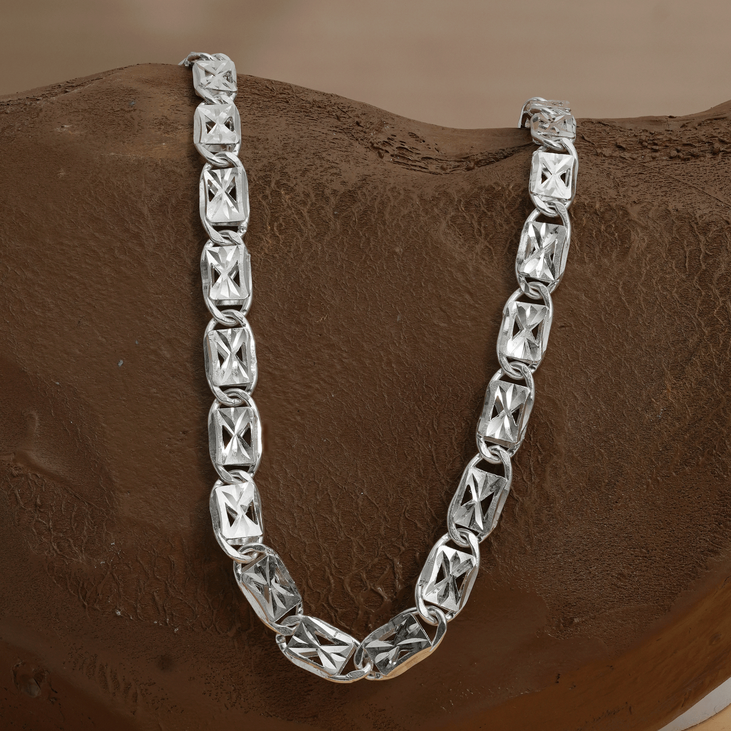 GlacierBead Silver Chain – Sculpted Elegance in Every Link