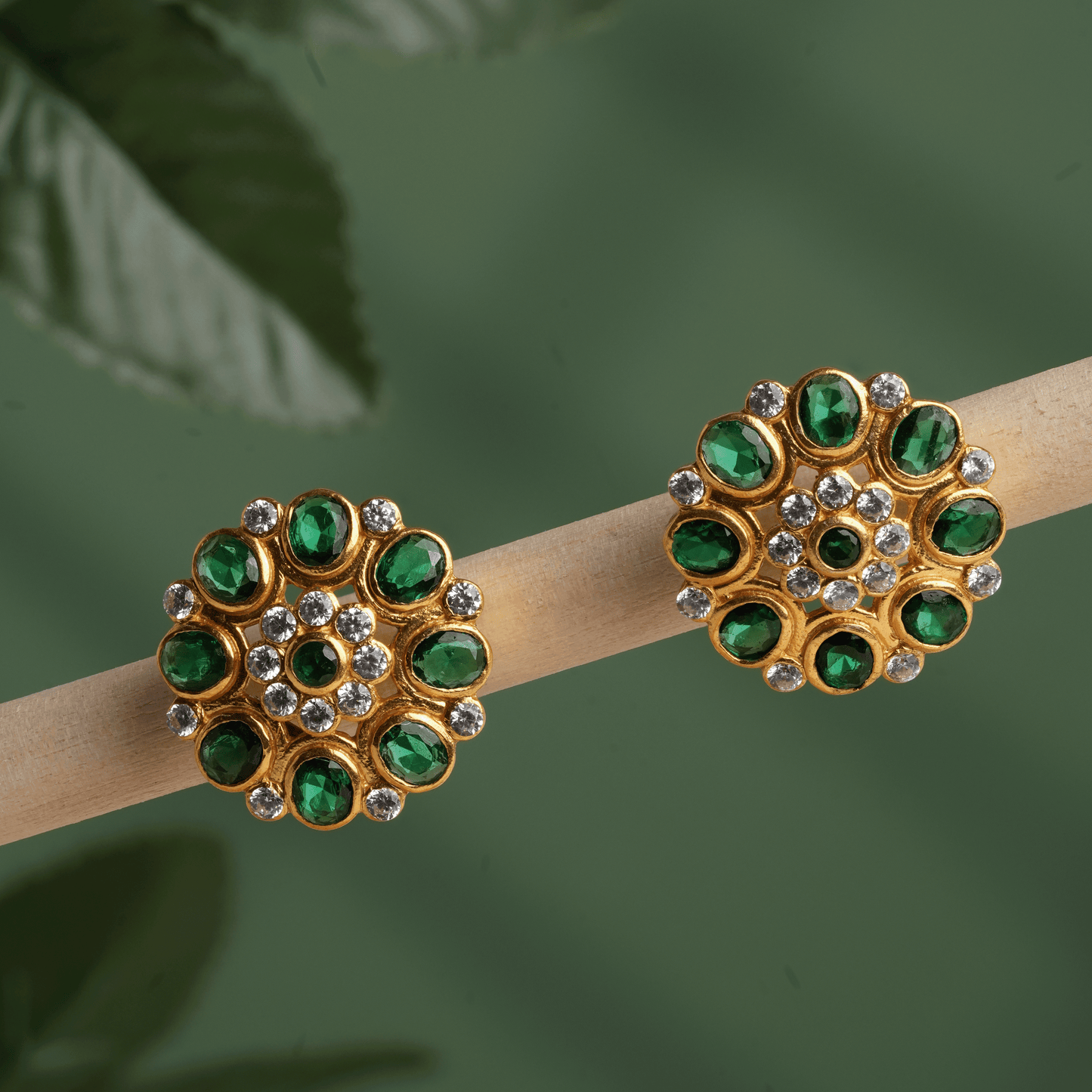 Emerald Bloom Antique Pendant