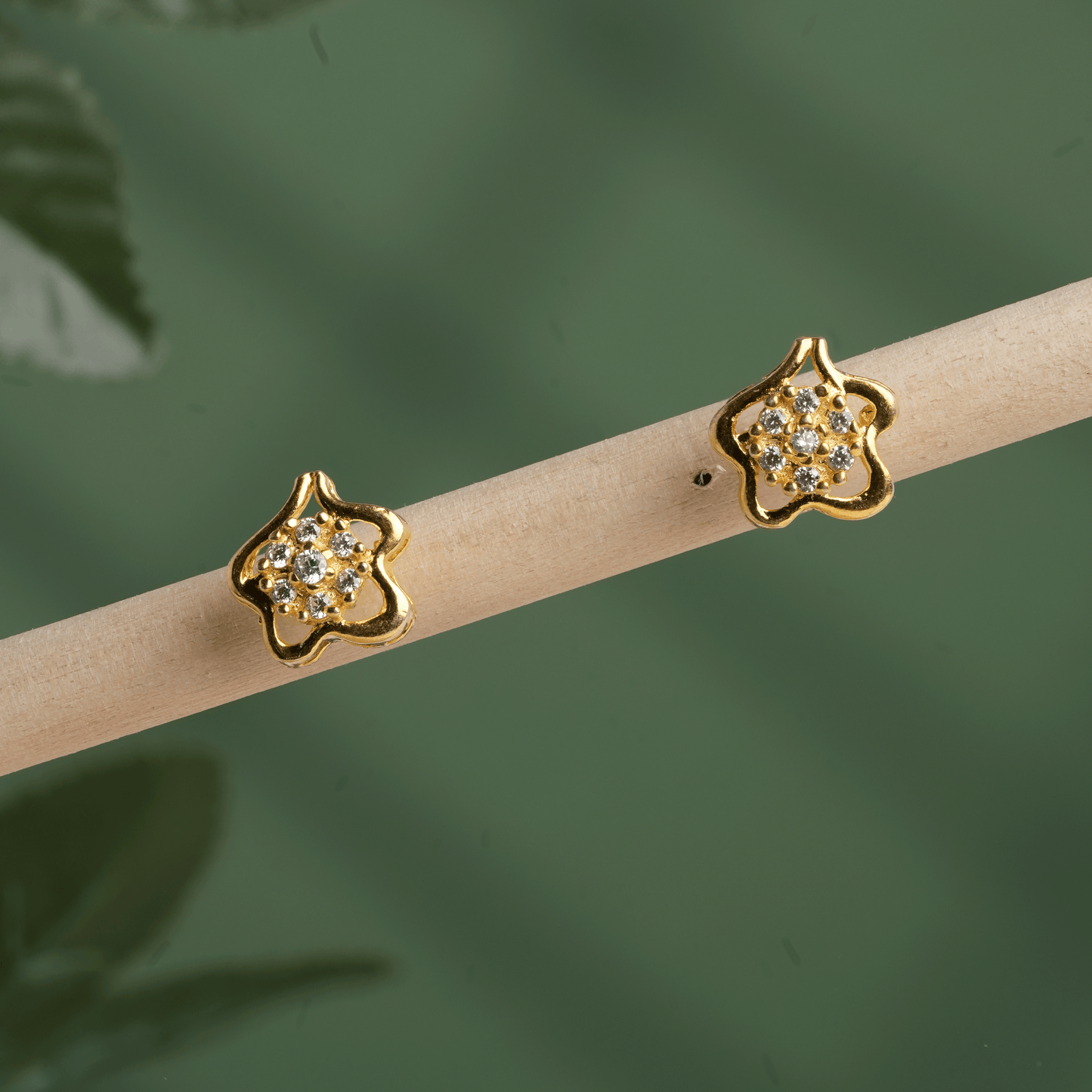 Floral Glimmer Studs in Antique Gold