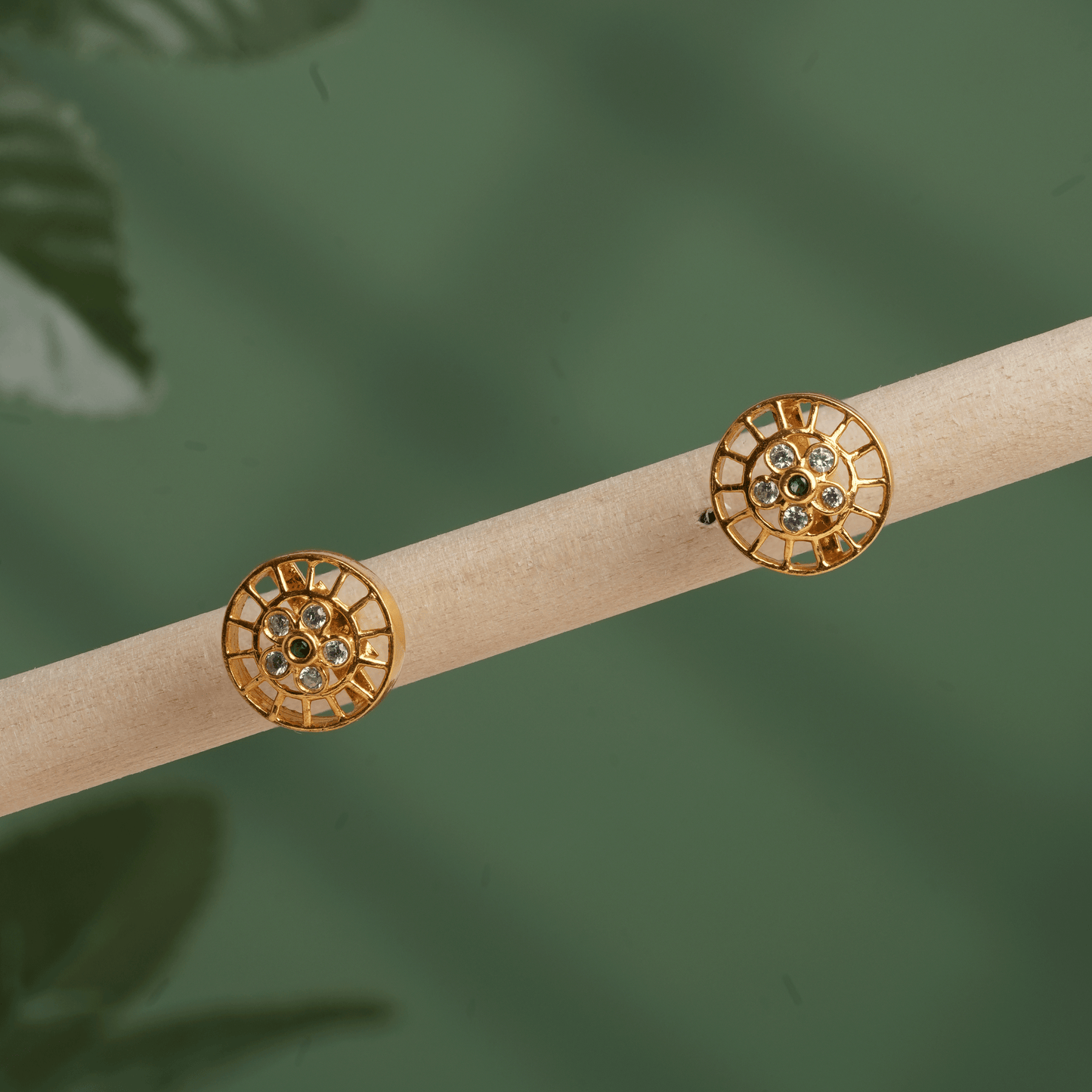 Golden Lattice Radiant Studs