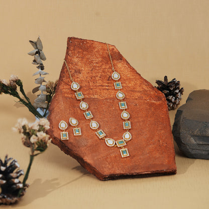 Emerald Droplet Radiance Necklace