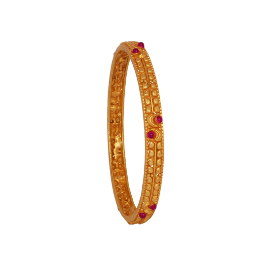 Traditional Gold Bangle with Intricate Patterns and Ruby Highlights